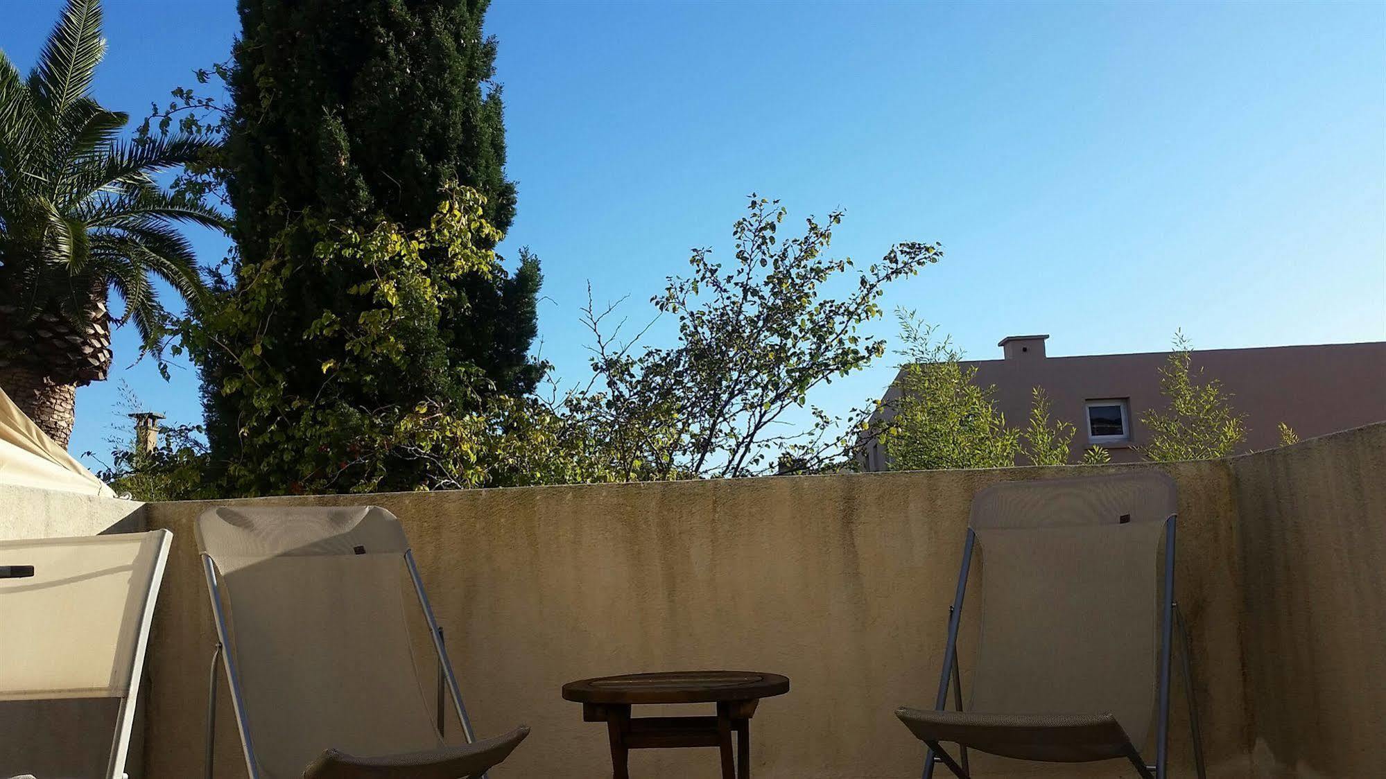 Hotel Le Synaya Sanary-sur-Mer Exterior foto